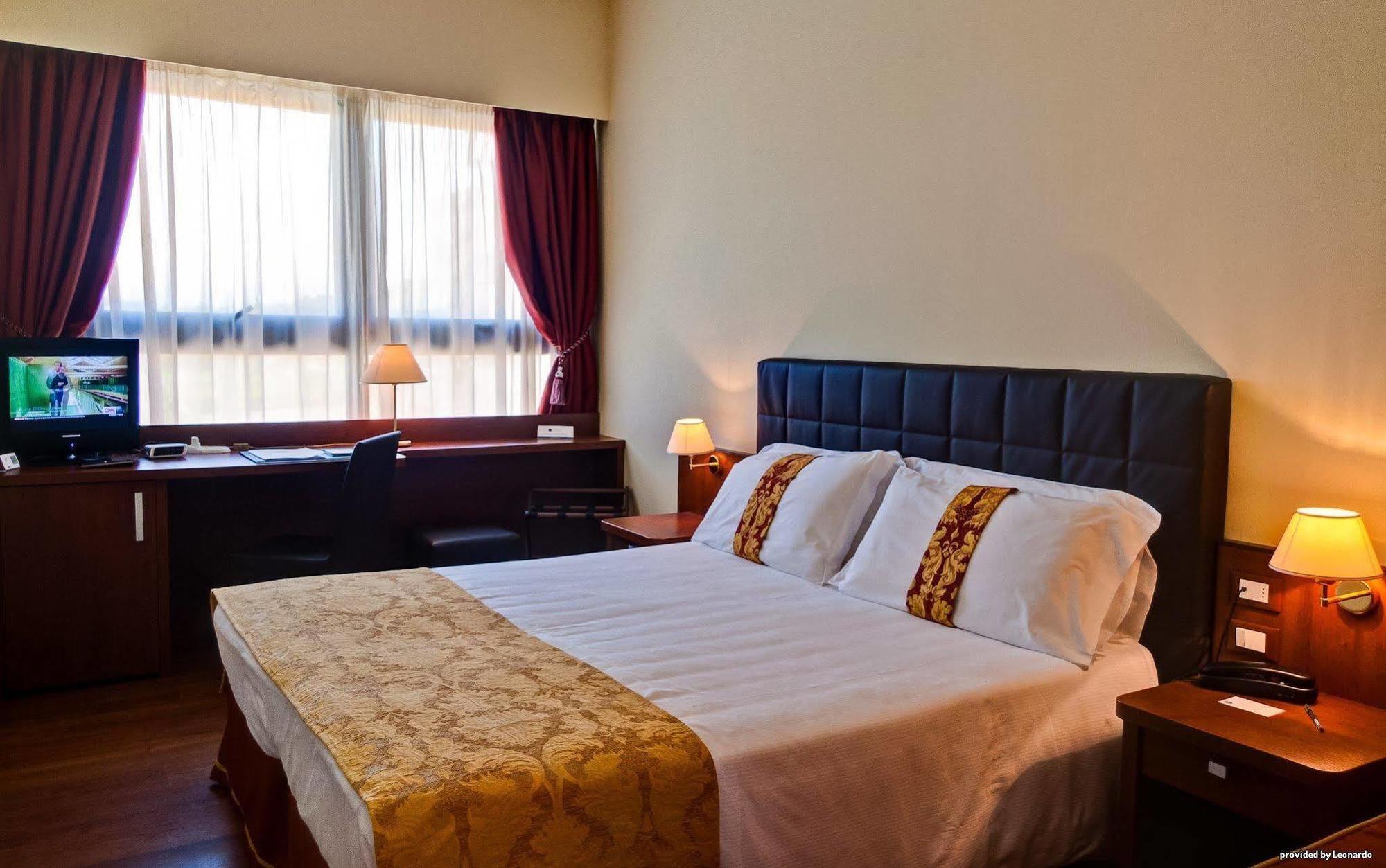 Galileo Palace Hotel Arezzo Room photo
