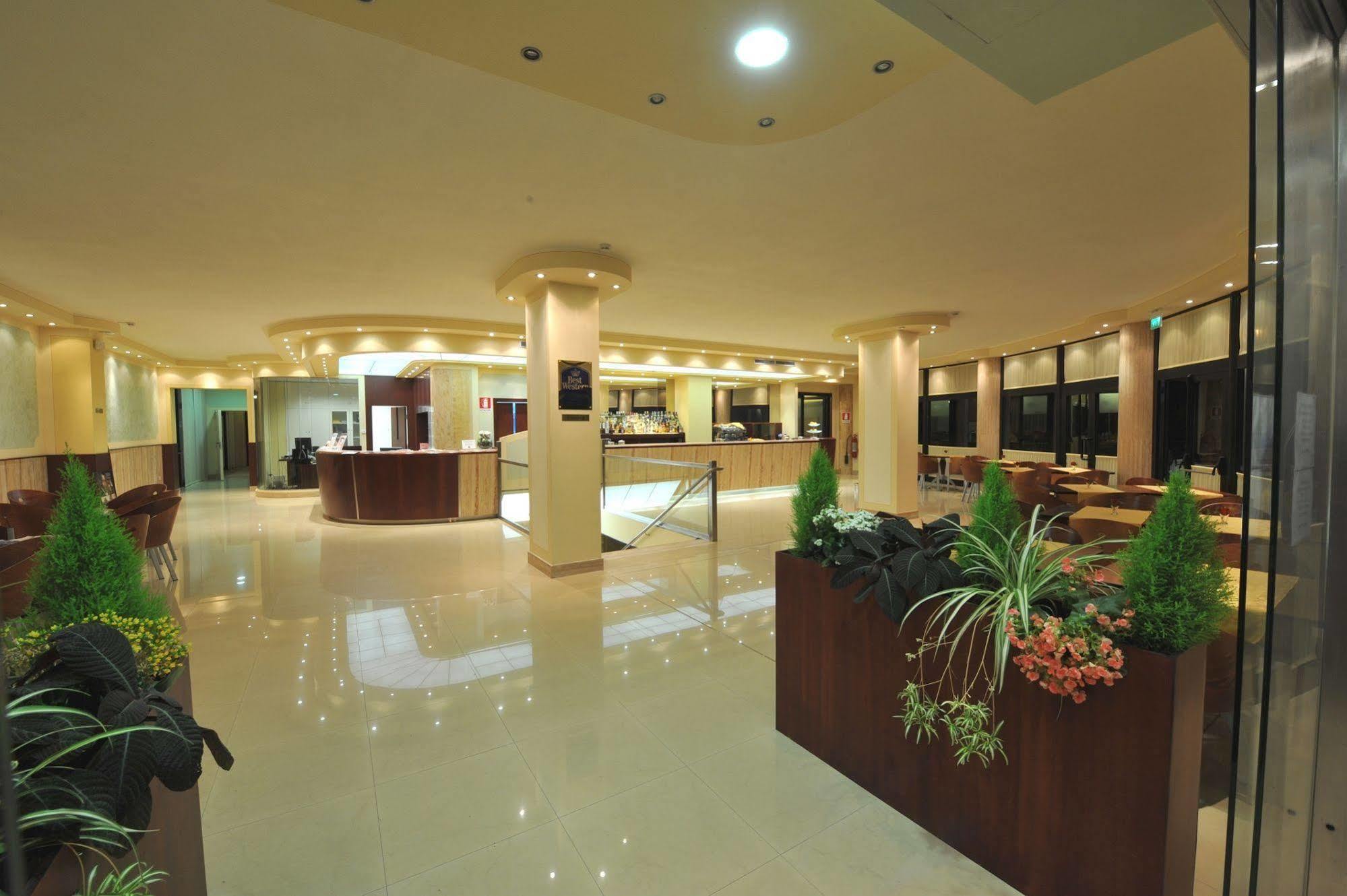 Galileo Palace Hotel Arezzo Exterior photo