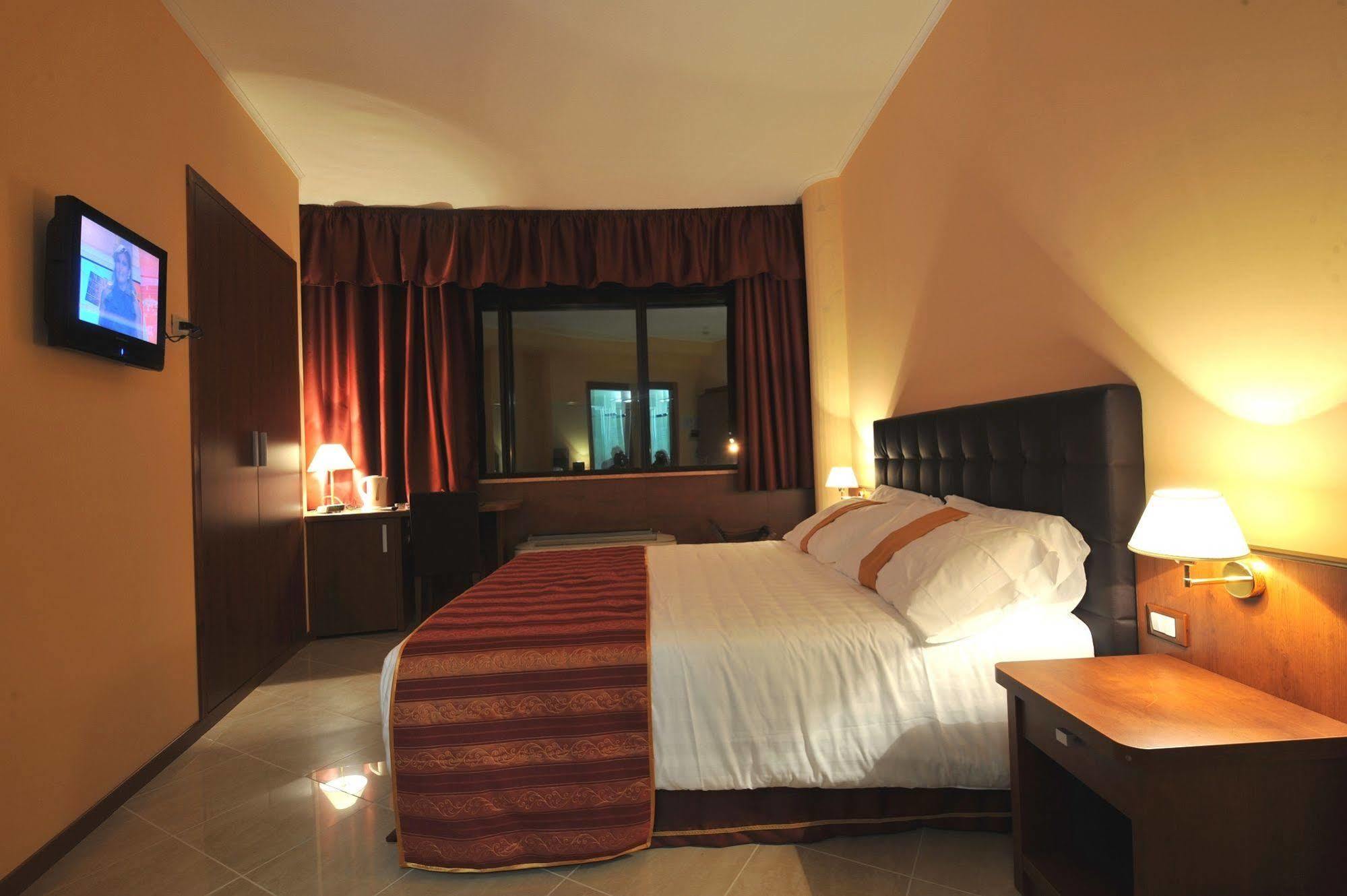 Galileo Palace Hotel Arezzo Exterior photo