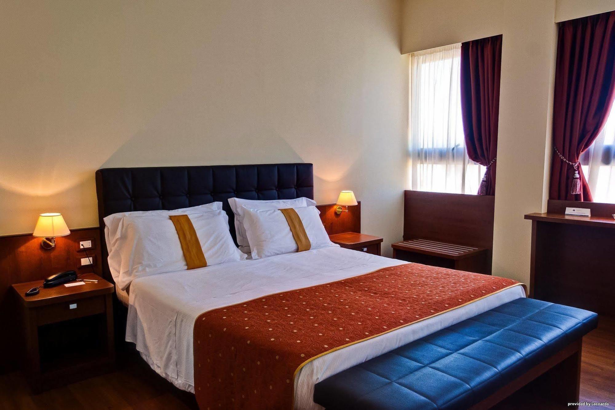 Galileo Palace Hotel Arezzo Room photo